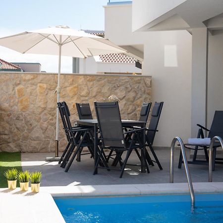 Apartment Funtastic With Private Pool Новаля Екстер'єр фото
