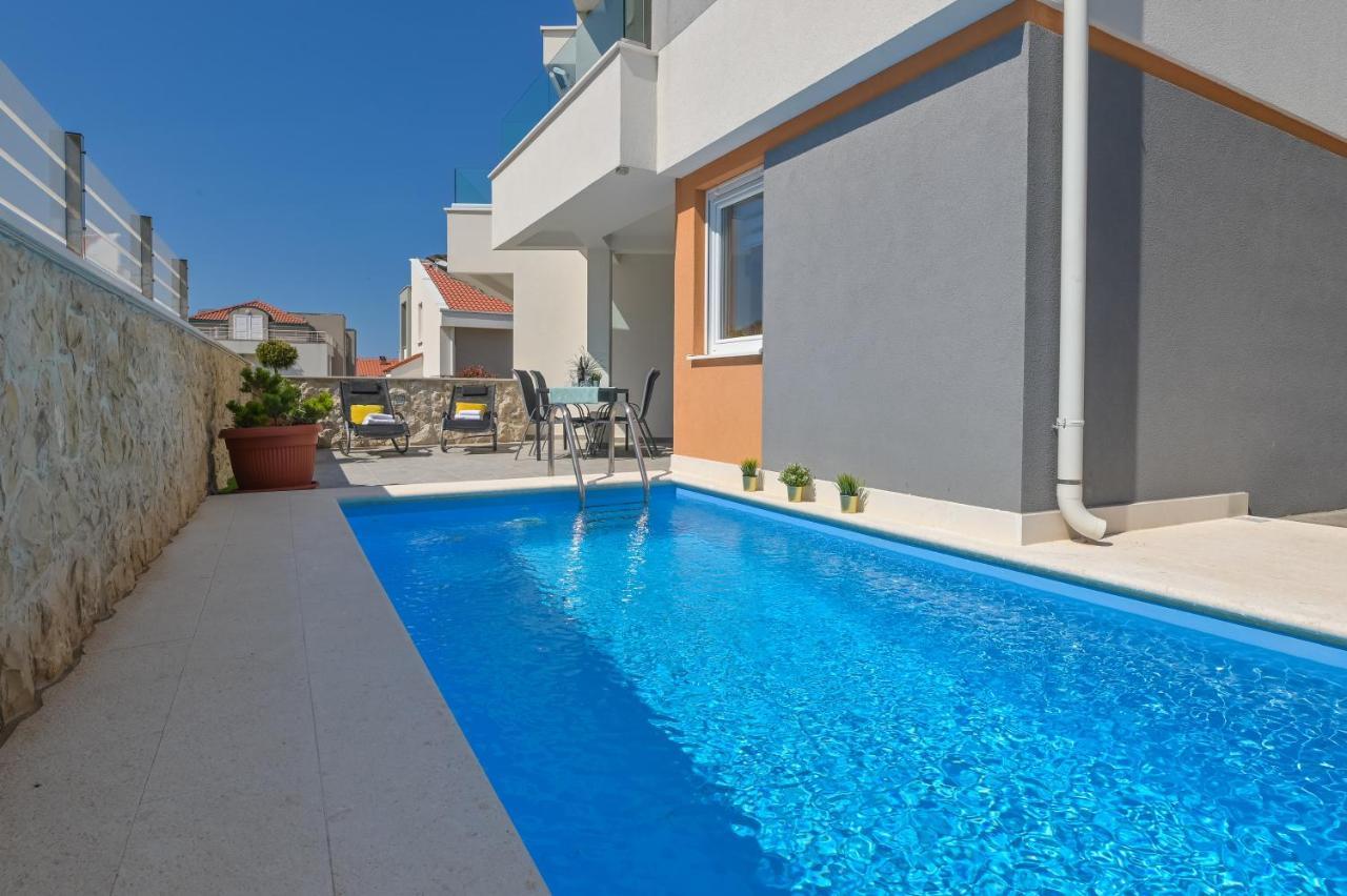 Apartment Funtastic With Private Pool Новаля Екстер'єр фото